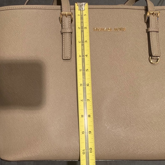 Michael Kors Jet Set Travel Tote